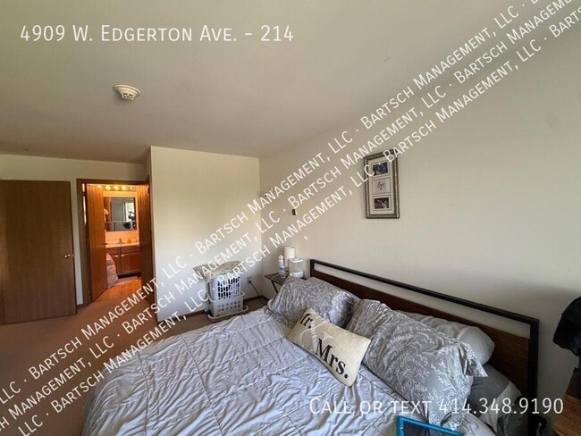 Photo - 4909 W Edgerton Ave Unit 214