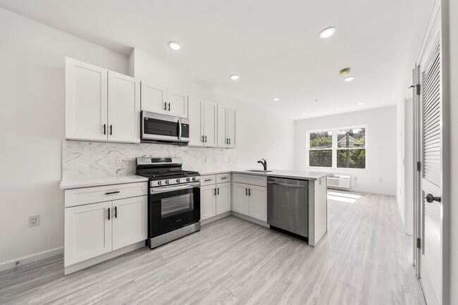 Photo - 51 E Main St Unit 306