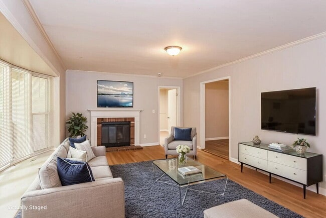 Photo - 4630 Cresant Ln