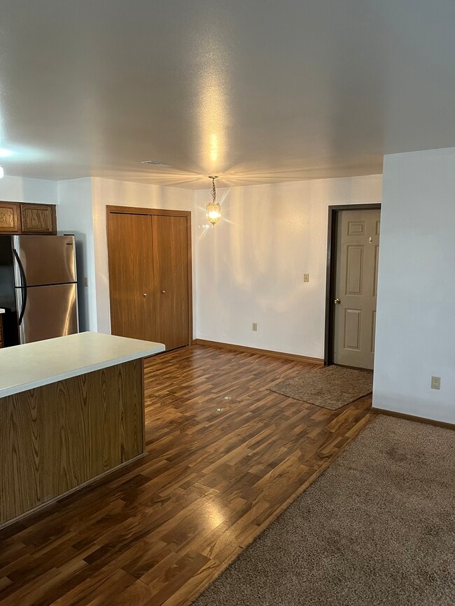 Photo - 521 Partridge Ct Unit 521