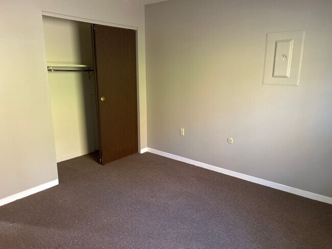 Photo - MeadowHeights Unit 2 Bed