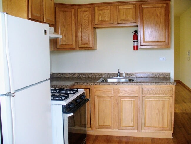 Photo - 2041 N Keeler Ave Unidad 2