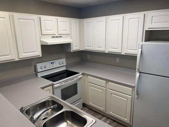 Photo - 2263 Whitman Ln