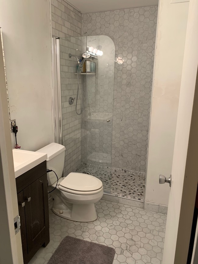 Baño de visitas - 19 1st St S Unidad B308