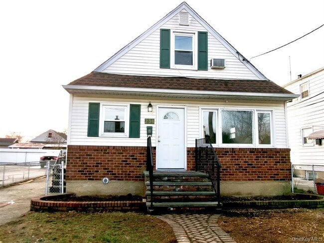 Photo - 234 Doherty Ave House