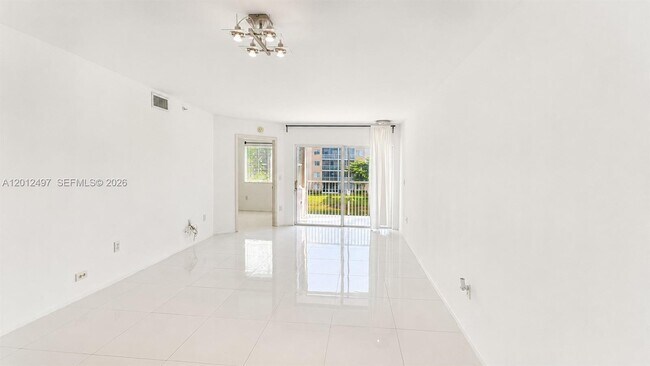 Photo - 9560 Weldon Cir Unit J308