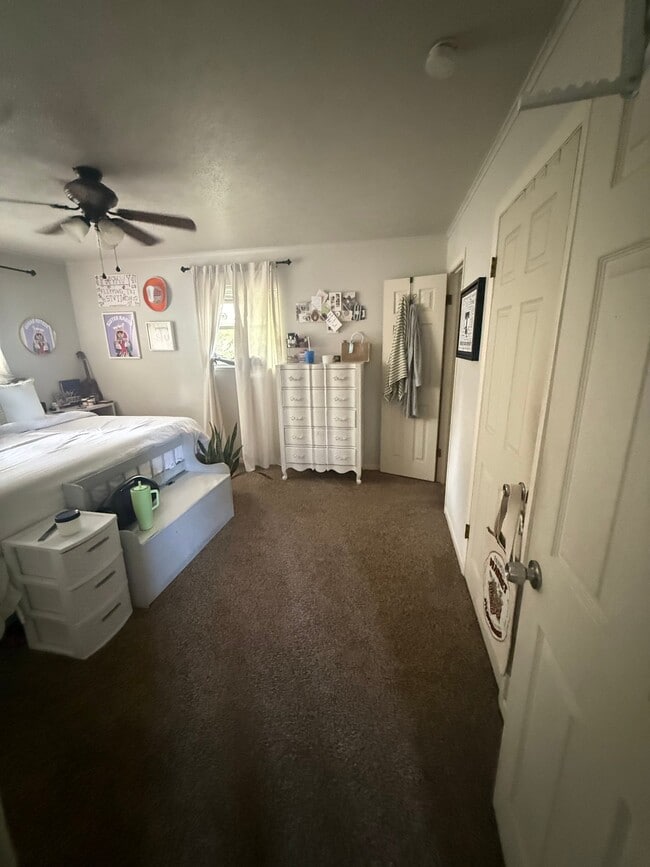 Photo - 924 W Sloan St