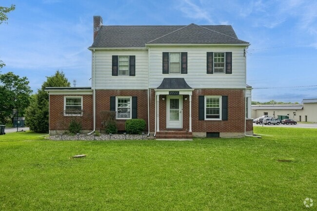 Building Photo - 1711 NY-17A Rental