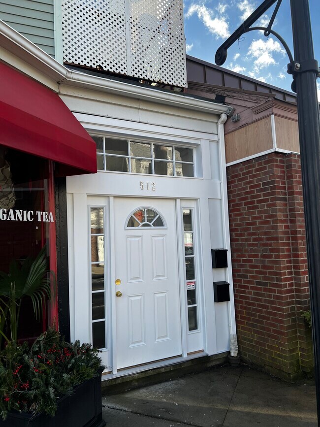 Photo - 512 Franklin St Unit A