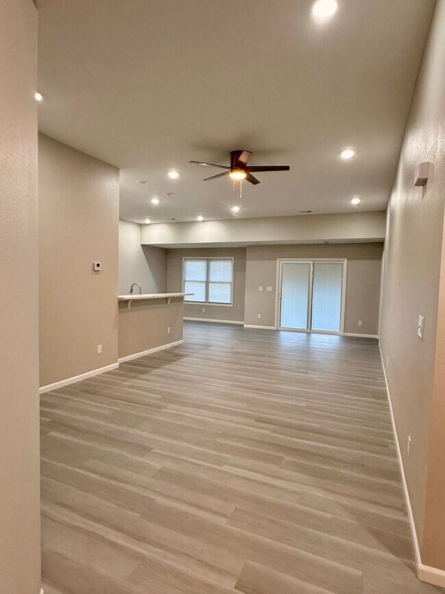 Photo - 1291-MF3-E Unidad C