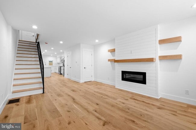 Photo - 2049 E Letterly St