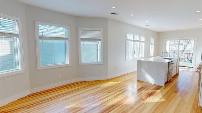 Photo - 179 Appleton St Unit 2