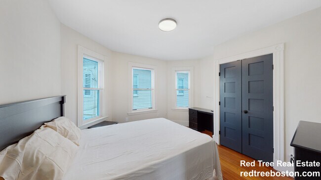 Photo - 5-7 Chester Ave. Unit 2 Unit 2