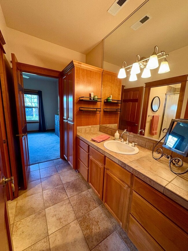 Photo - Spacious Luxury Home with Hardwood Floors & Outdoor Living