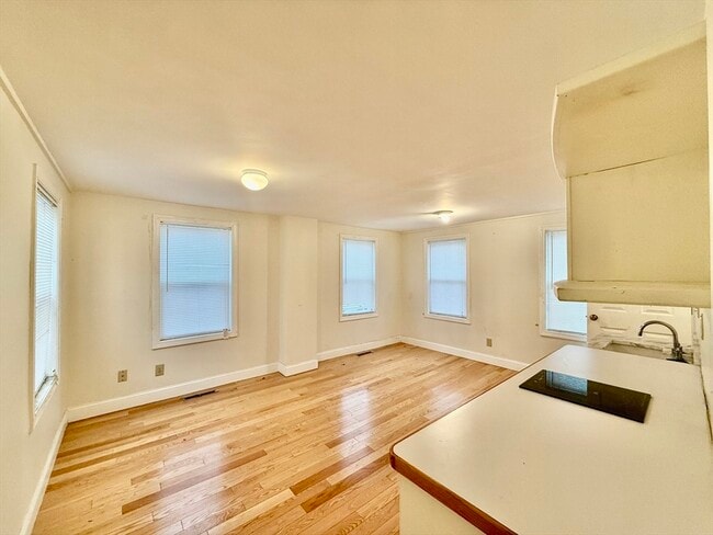 Photo - 19 Common St Unit 2