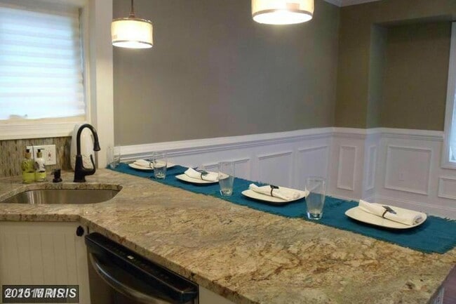 Photo - 420 Hutchins Ave