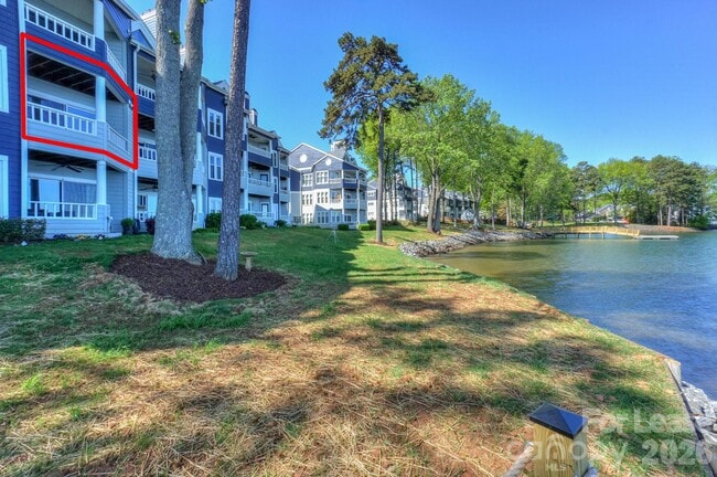 Photo - 368 Northwest Dr