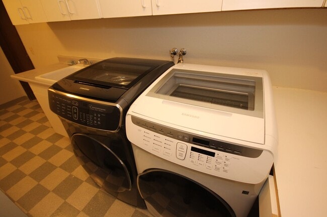 Photo - Spacious 4-Bedroom Home in the Heart of Milton