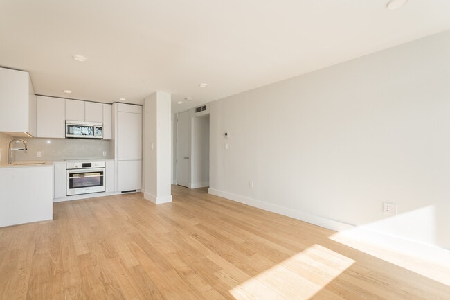 Photo - 333 Harvard St Unit 7