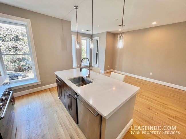 Photo - 444 M St NW Unit #3