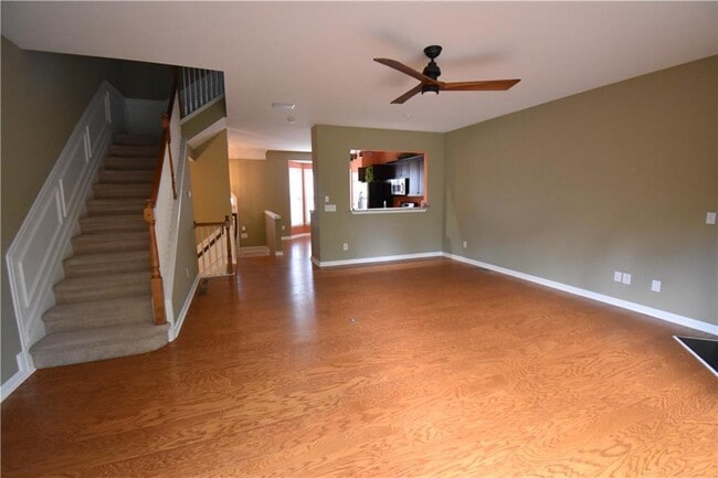 Photo - 1002 Thornborough Dr