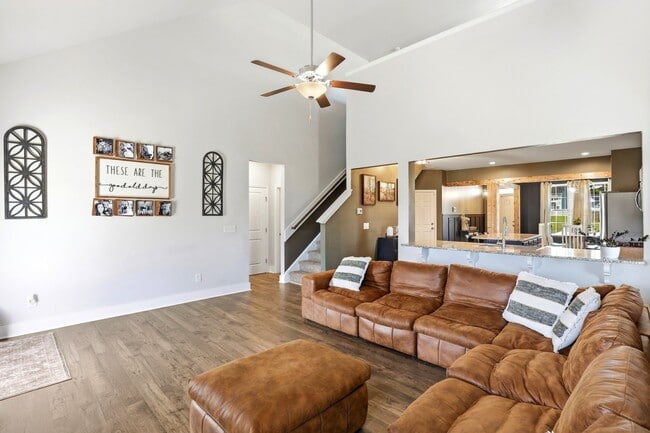Photo - 409 Gooseneck Ln