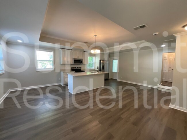 Photo - 2590 Godfrey Dr NW