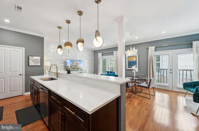 Photo - 401 Woodcrest Dr SE