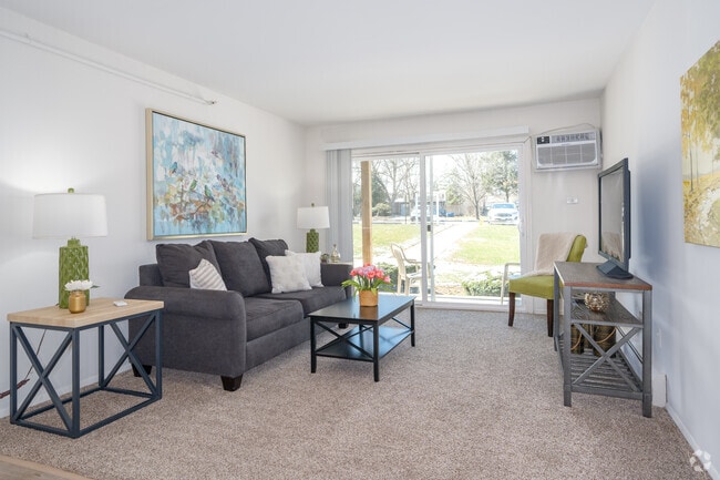 2 habitaciones, 1 baño - 890 pies cuadrados - Sala de estar - Scenic Tree Rentals