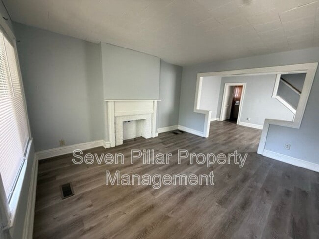 Photo - 1044 E 16th Ave