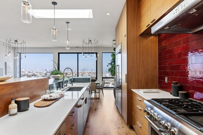 Building Photo - Designer Home w/Panoramic Views on Laidley...