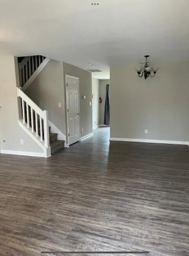 Photo - 27 Sidney Marie Ct