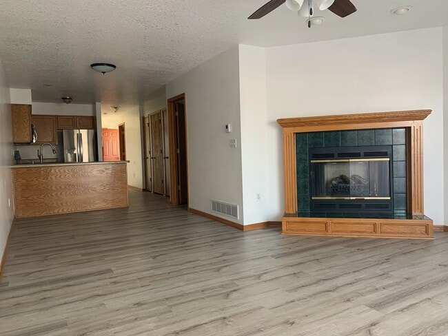 Photo - 313 N Cherokee Dr