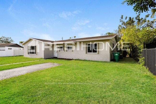 Photo - 10855 SW 152nd Terrace