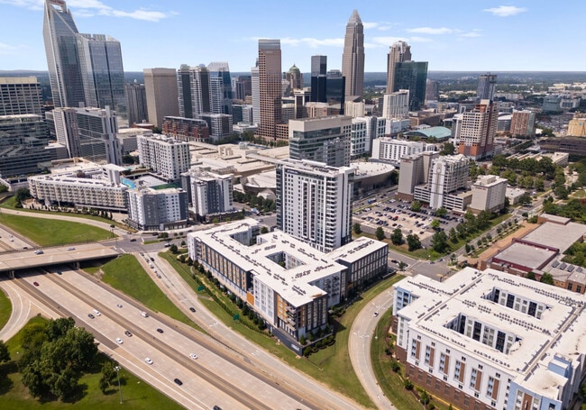 Uptown 550