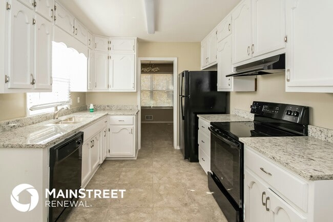 Photo - 1525 Pine Tree Dr