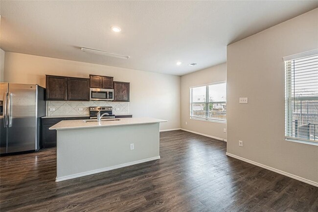 Photo - 108 Comet Dr