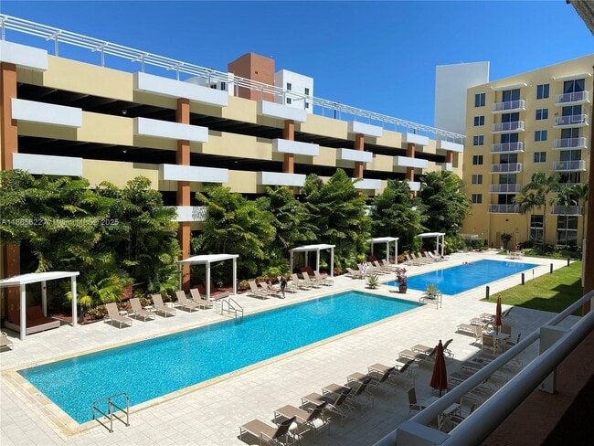 Building Photo - 2775 NE 187th St Unit 227