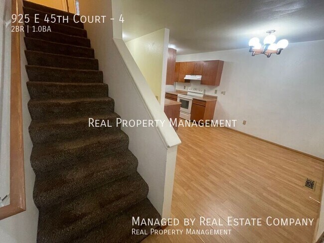 Photo - 925 E 45th Ct Unit 4