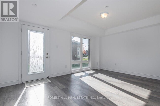 Photo - 111 Marina Village Dr