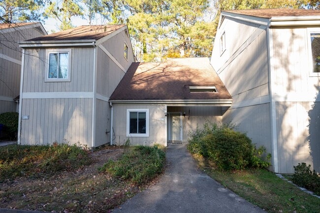 Photo - Beautifully Updated 2-Bedroom Condo in Fiv...