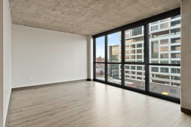 Photo - 1351 W Lake St