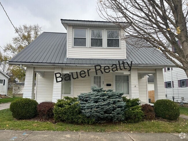 Building Photo - Beautiful 4 Bedroom on Ashland's South Side Rental