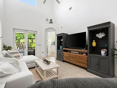 Photo - 1945 Bridgepointe Cir