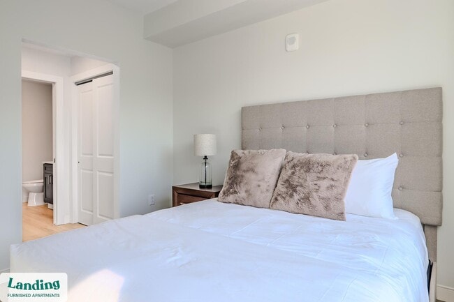 Photo - 210 E Green St Unit 612.1410569