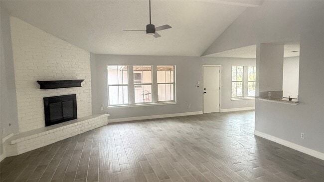 Photo - 4202 Junker St