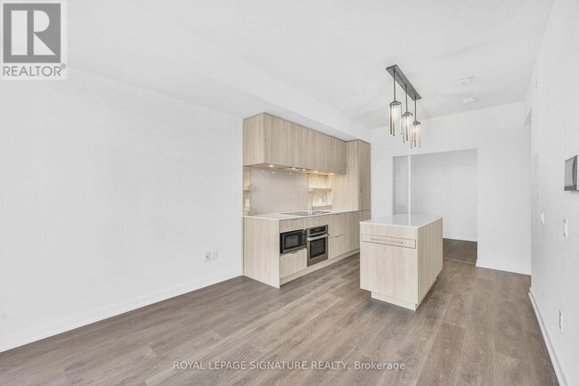 Photo - 28 Ann St Unit 422
