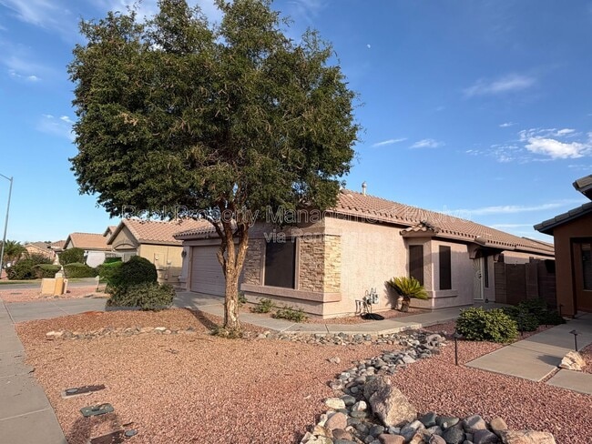Photo - 15847 W Saguaro Ln