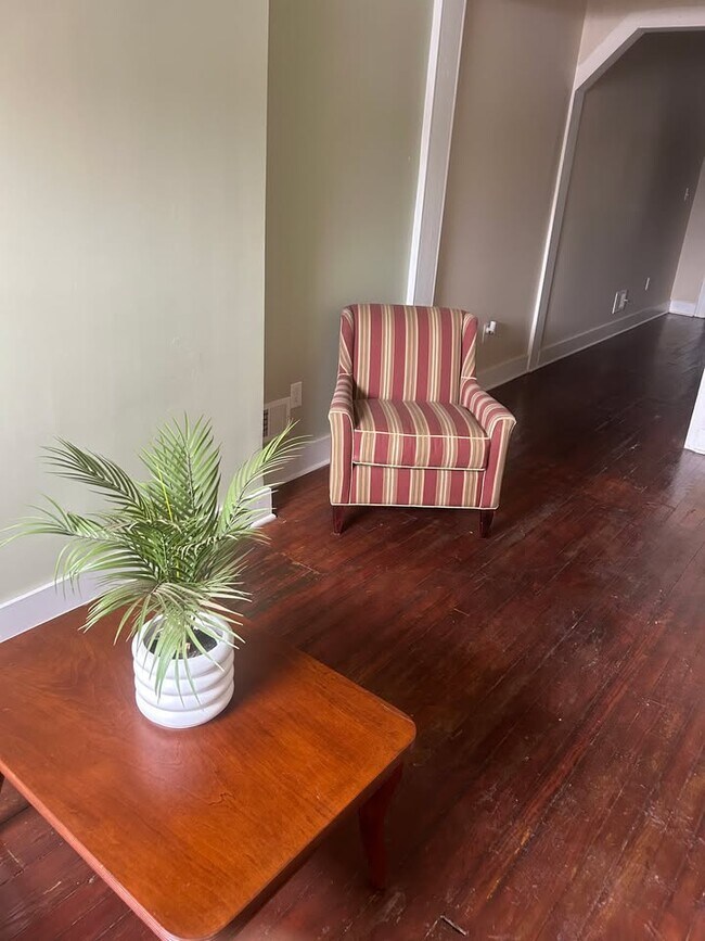 Photo - 1838 Rutland Ave