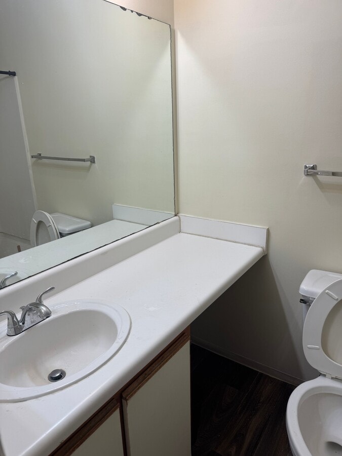 Photo - 1431 Collegiate Cir Unit 304